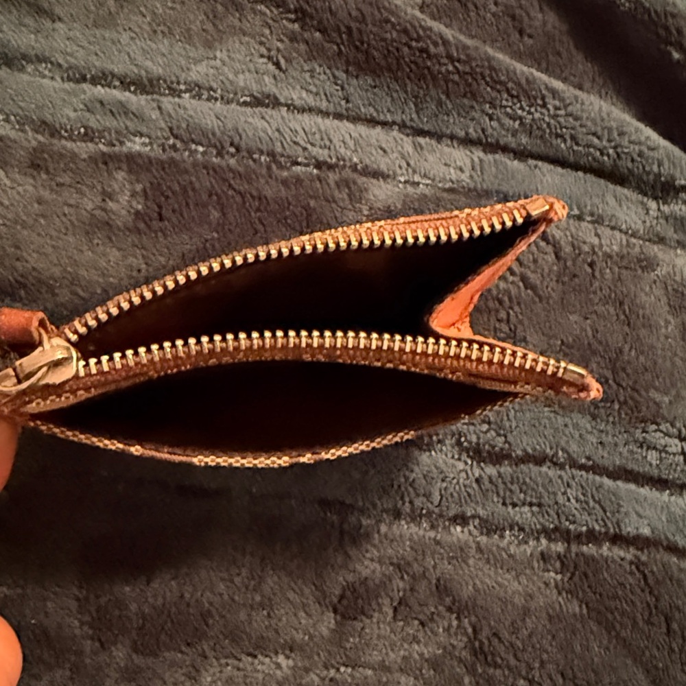 Coach Vintage Signature Brown and Tan Zipper Keychain wallet Vachetta leather - Picture 6 of 7